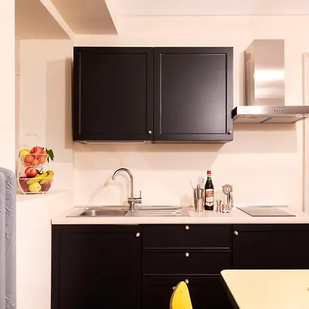 Cernaia32 アパート